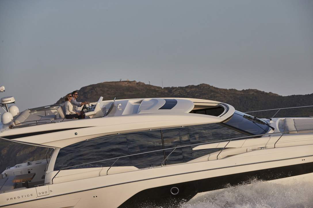 Prestige 590 S Exterior - 9.JPG