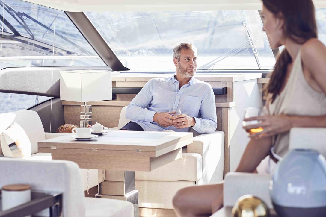 Prestige 520 Flybridge Exterior - 34.JPG