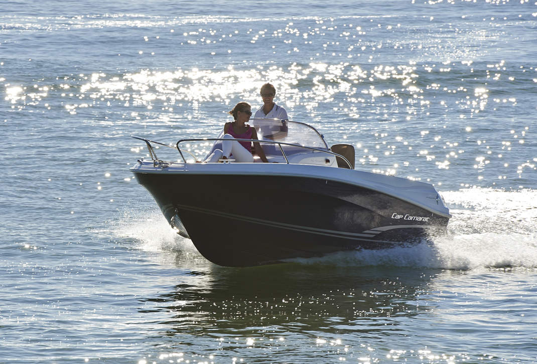 Jeanneau Cap Camarat 5.5 WA Exterior - 11.jpg