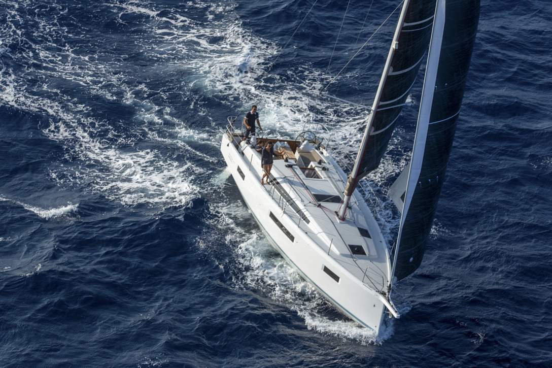 Jeanneau Sun Odyssey 410 Exterior - 35.JPG