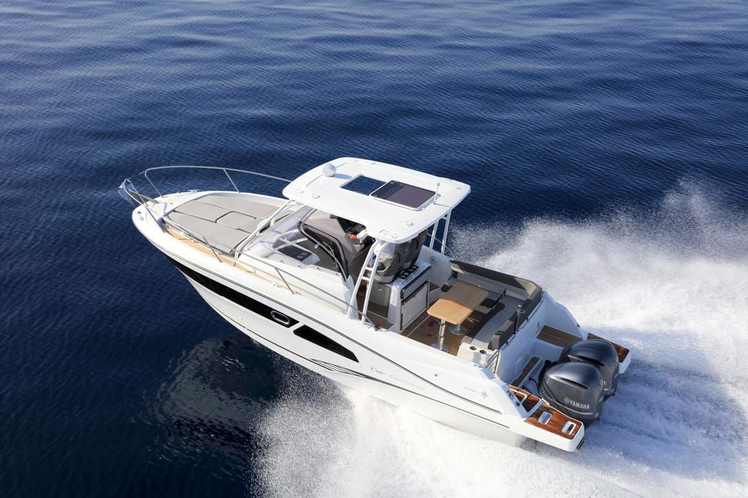 Jeanneau Cap Camarat 9.0 WA Exterior - 15.JPG