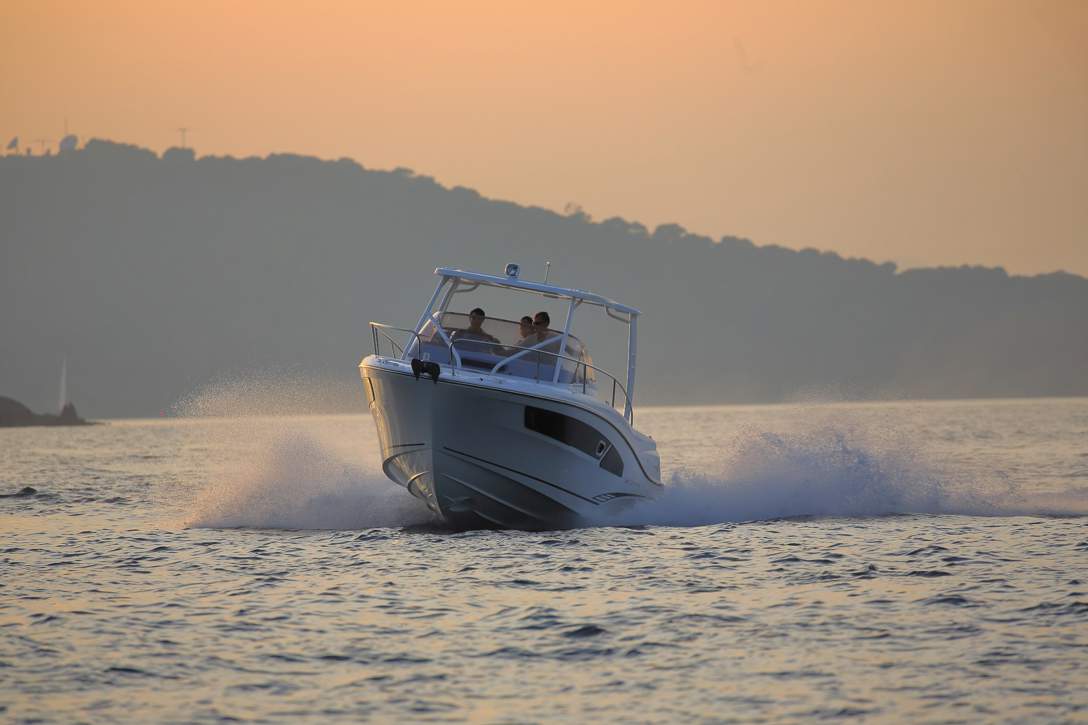 Jeanneau Cap Camarat 9.0 WA Exterior - 33.JPG