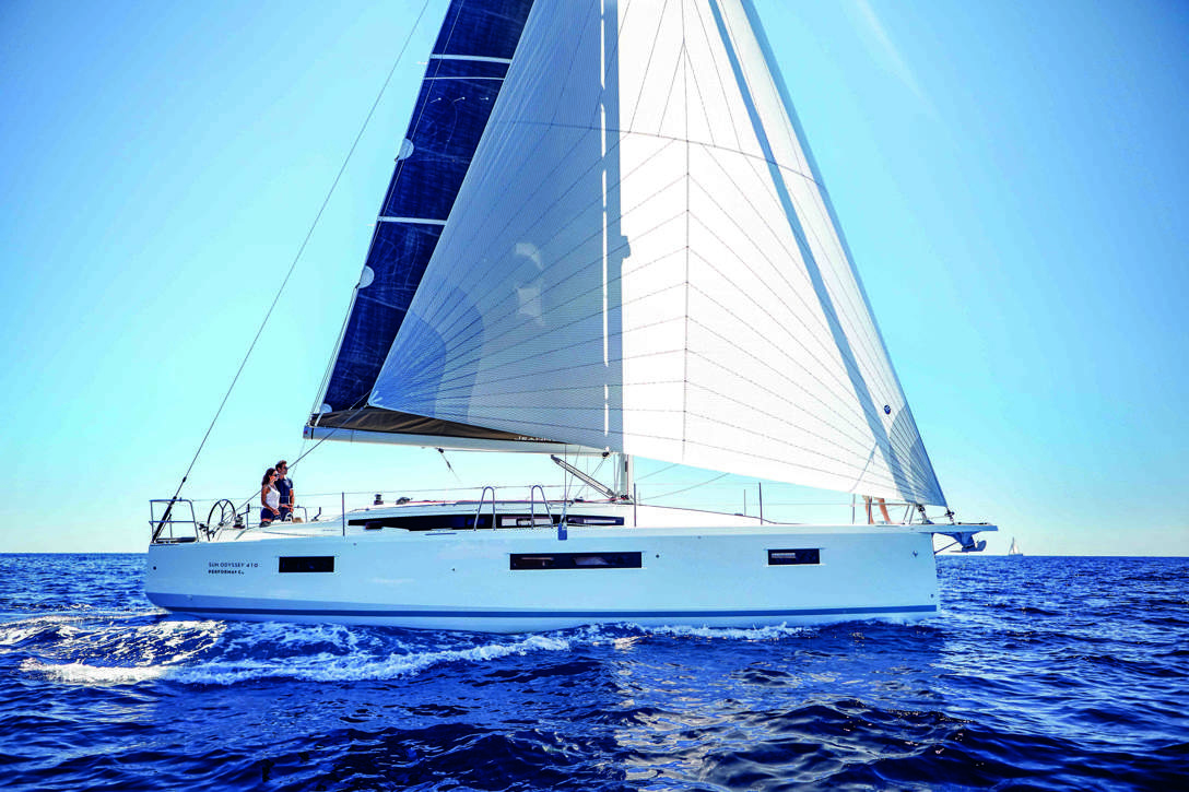 Jeanneau Sun Odyssey 410 Exterior - 14.JPG