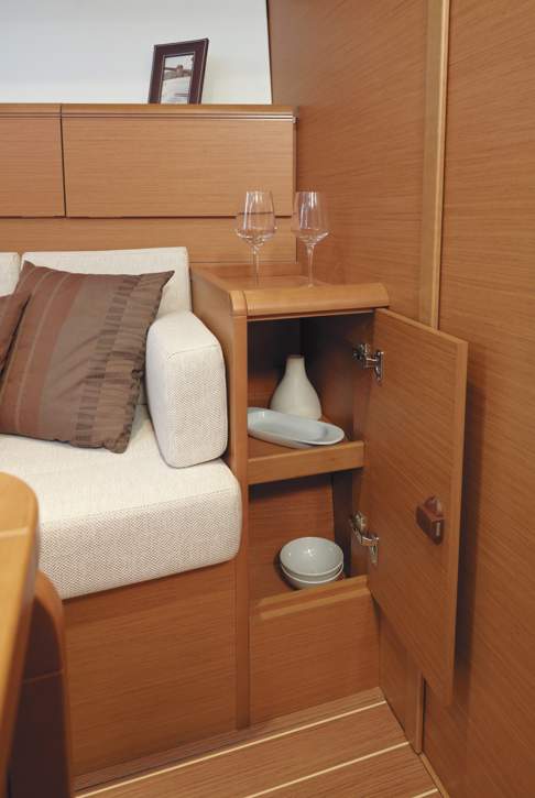 Jeanneau Sun Odyssey 389 Interior - 12.jpg