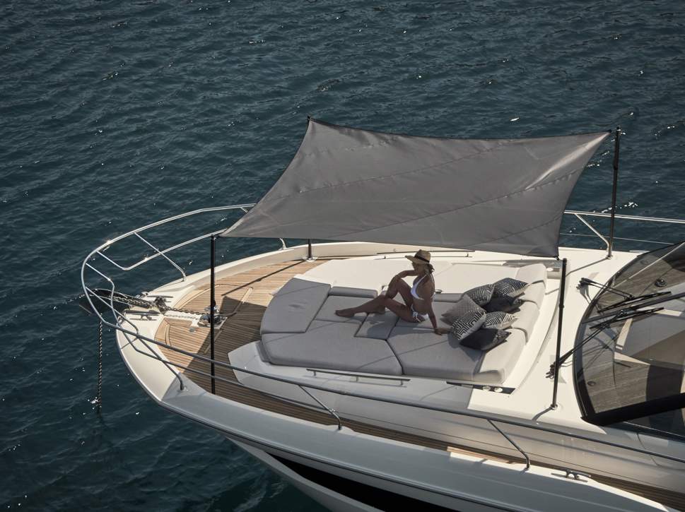 Prestige 590 S Exterior - 8.JPG