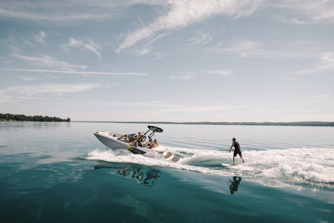 Glastron GTDW 205 (1)