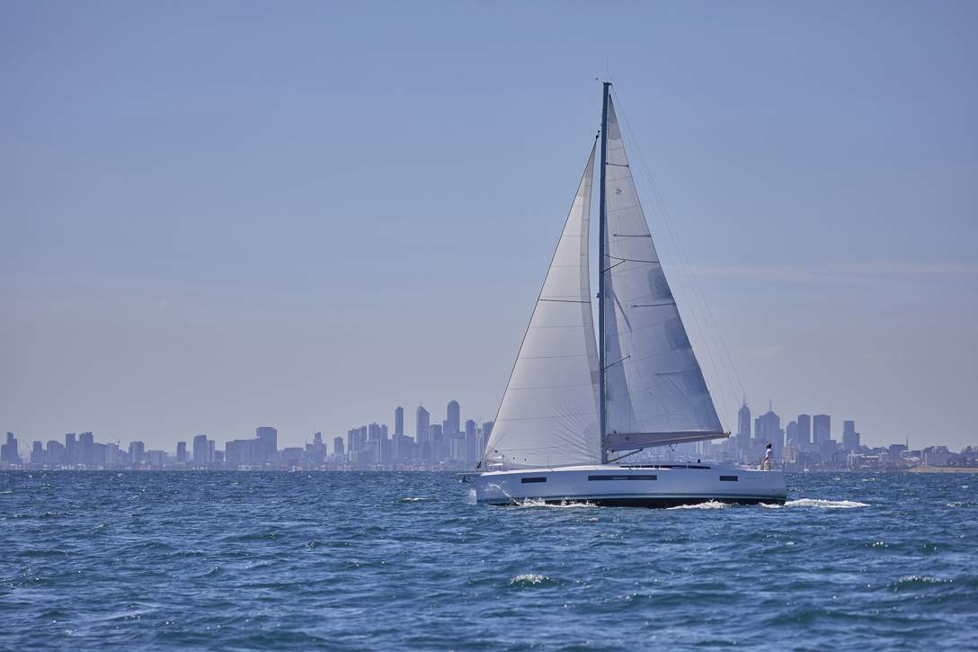 Jeanneau Sun Odyssey 490 Exterior - 77.JPG