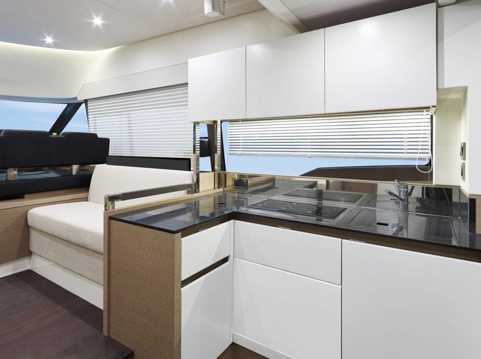 Prestige 460 Flybridge Interior - 32.JPG