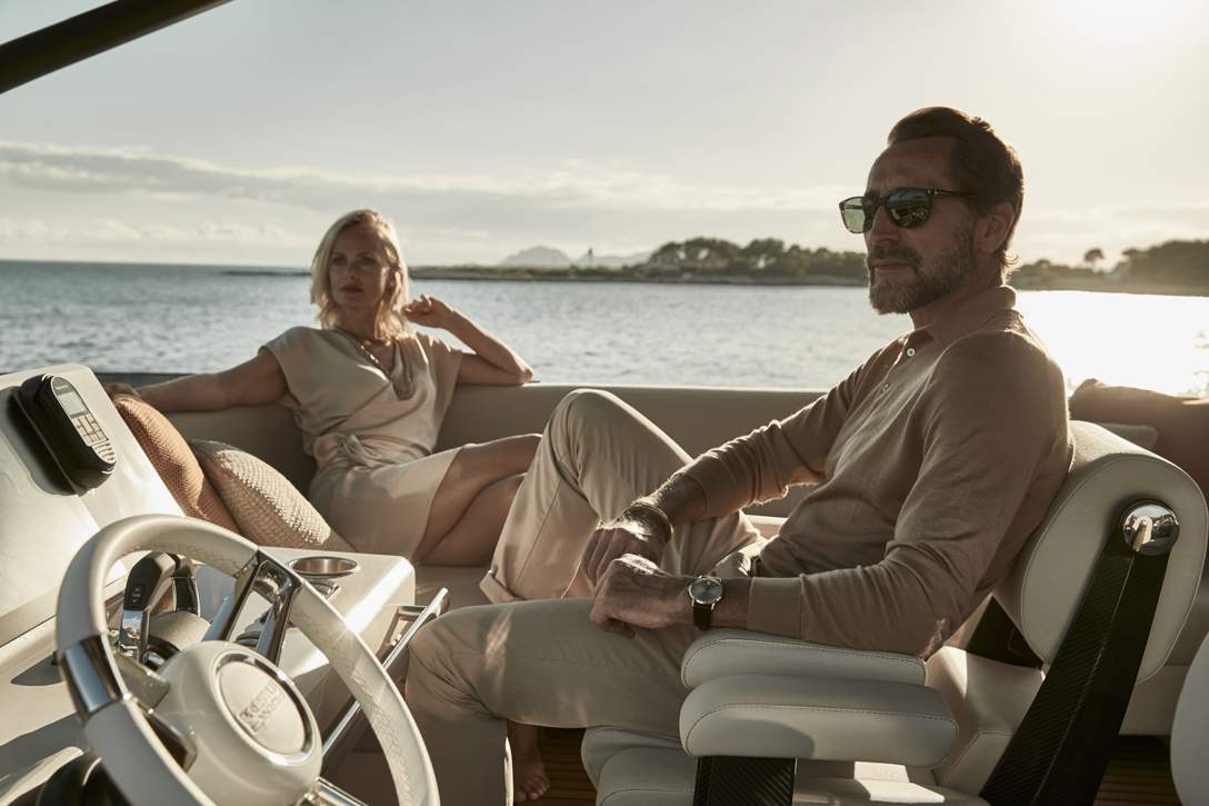 Prestige X70 Exterior - 19.JPG