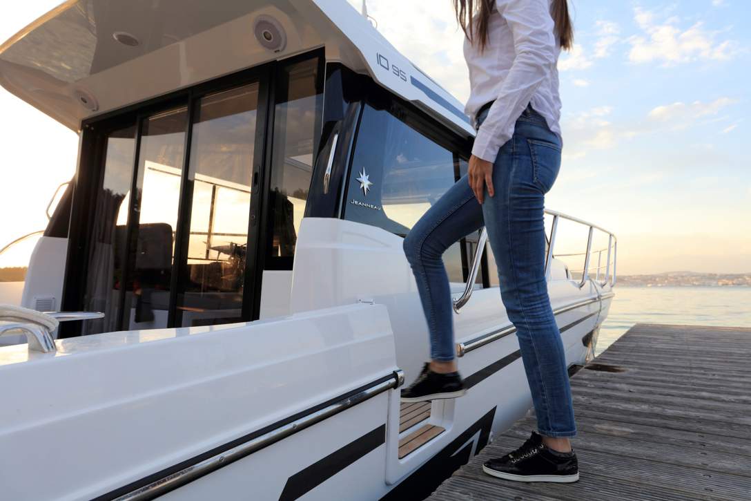 Jeanneau Merry Fisher 1095 HB Exterior - 25.JPG