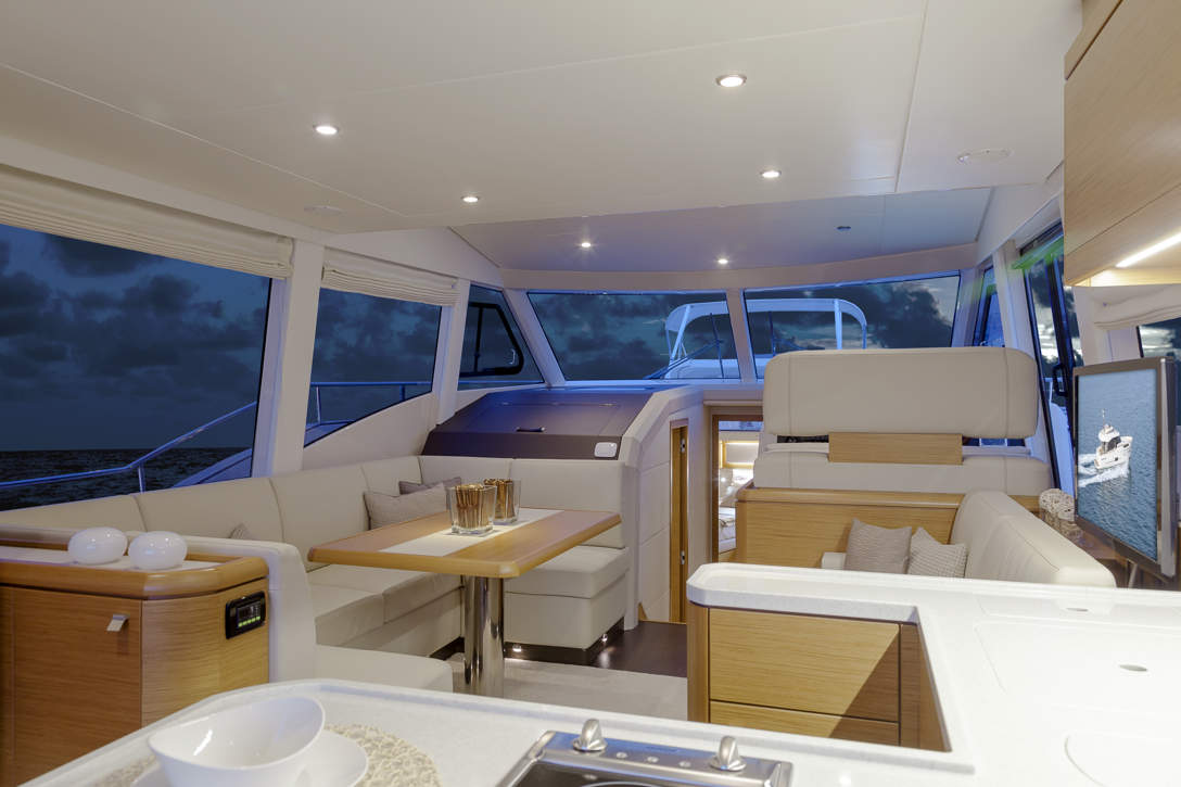 GL48FLY In Highres 11 Wo Archive