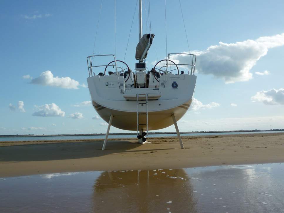 Jeanneau Sun Odyssey 389 Exterior - 29.JPG