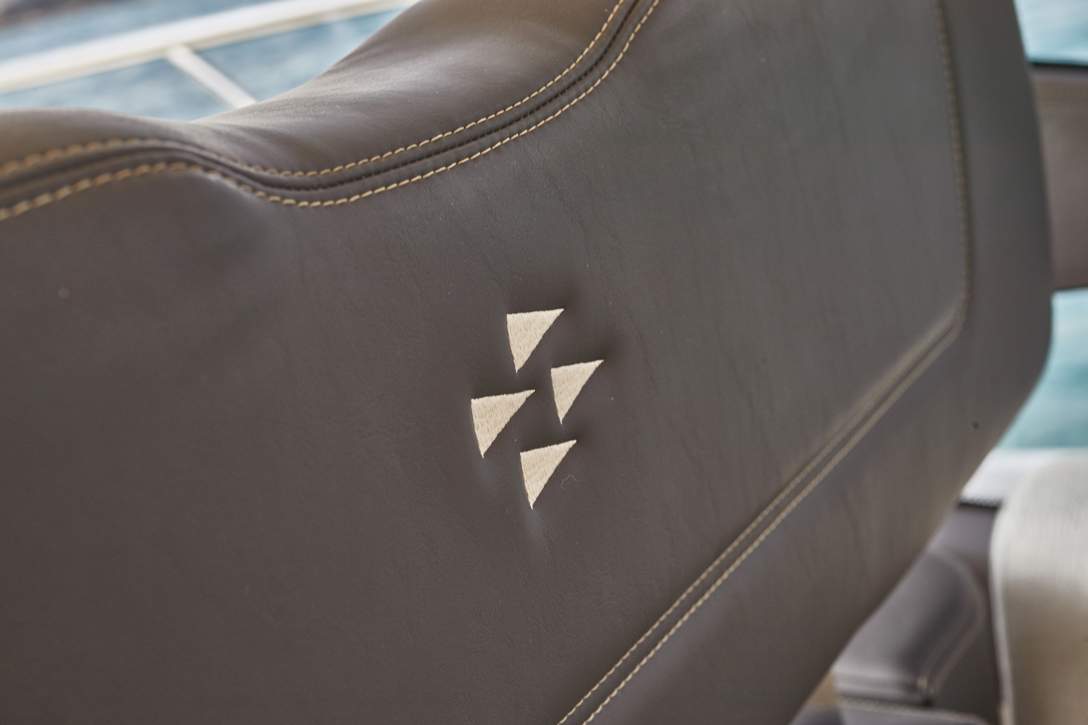 Prestige 590 Flybridge Interior - 56.JPG