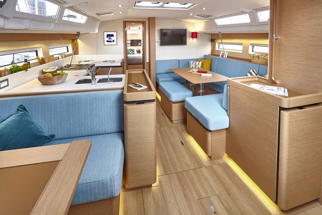 Jeanneau Sun Odyssey 490 Interior - 3.JPG