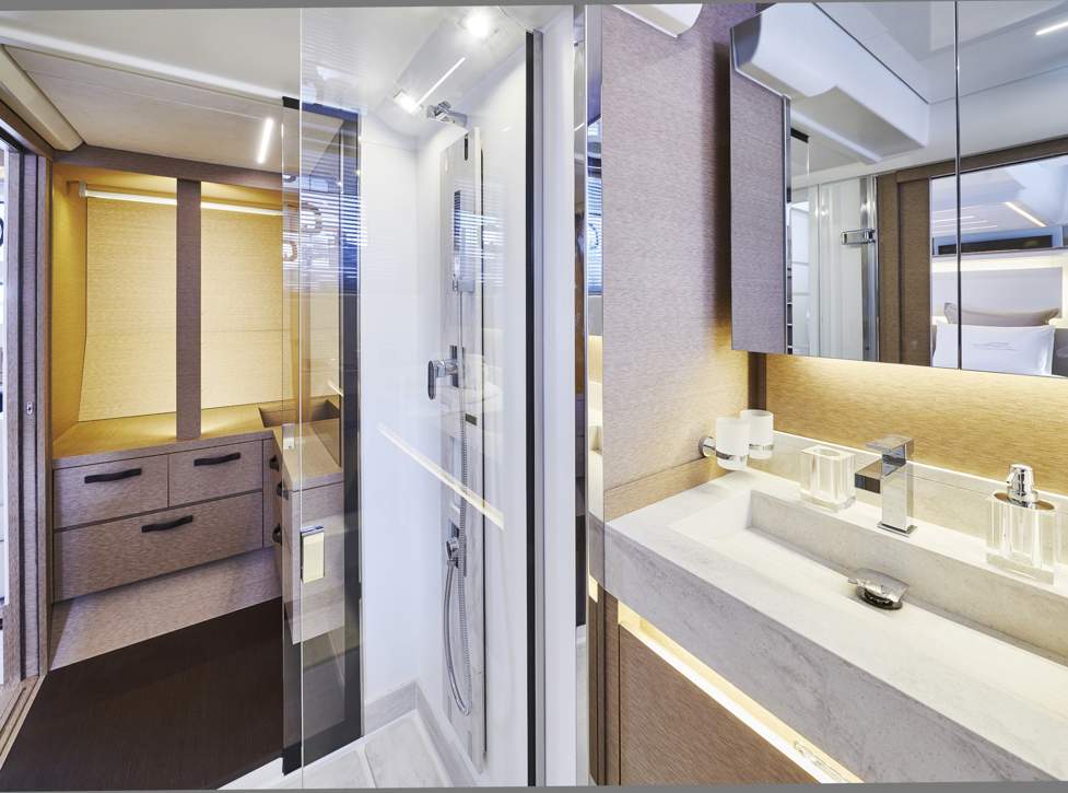 Prestige 590 Flybridge Interior - 29.JPG