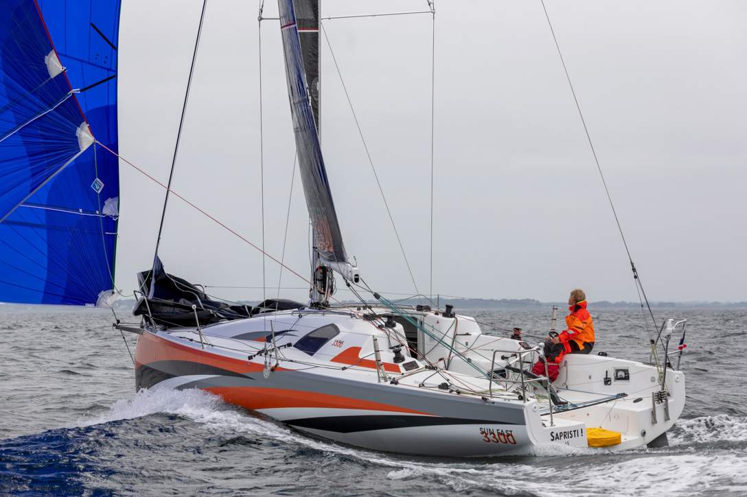 Jeanneau Sun Fast 3300 Exterior - 35.JPG