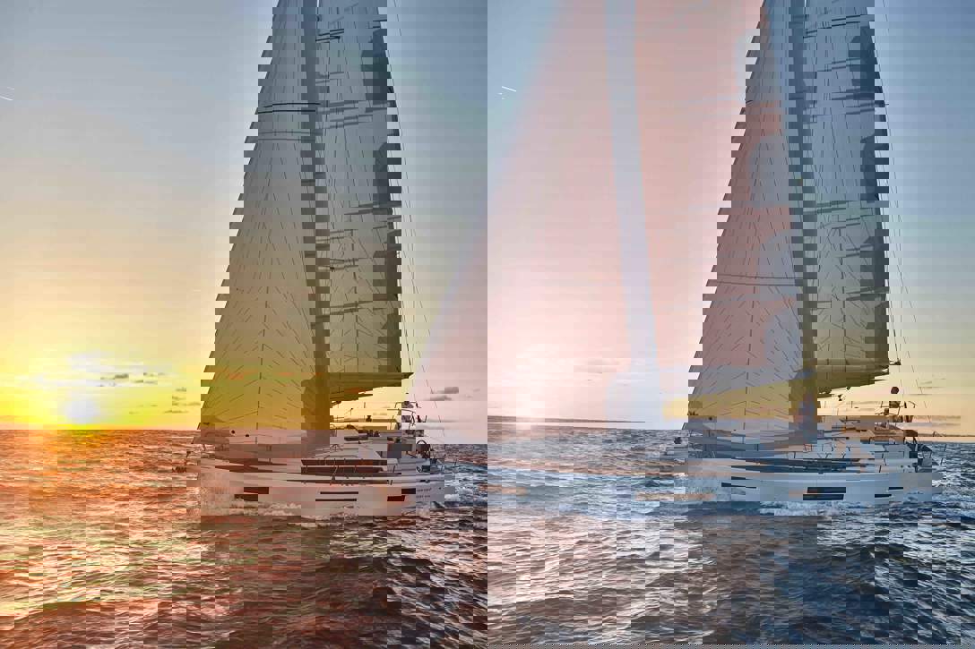 Jeanneau Sun Odyssey 440 Exterior - 6.JPG