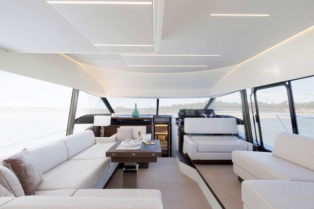 Prestige 520 Flybridge Interior - 9.JPG