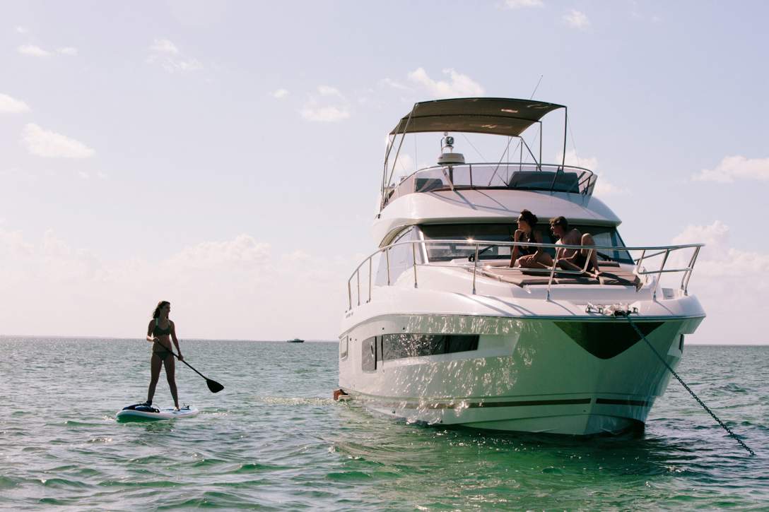 Prestige 460 Flybridge Exterior - 14.JPG