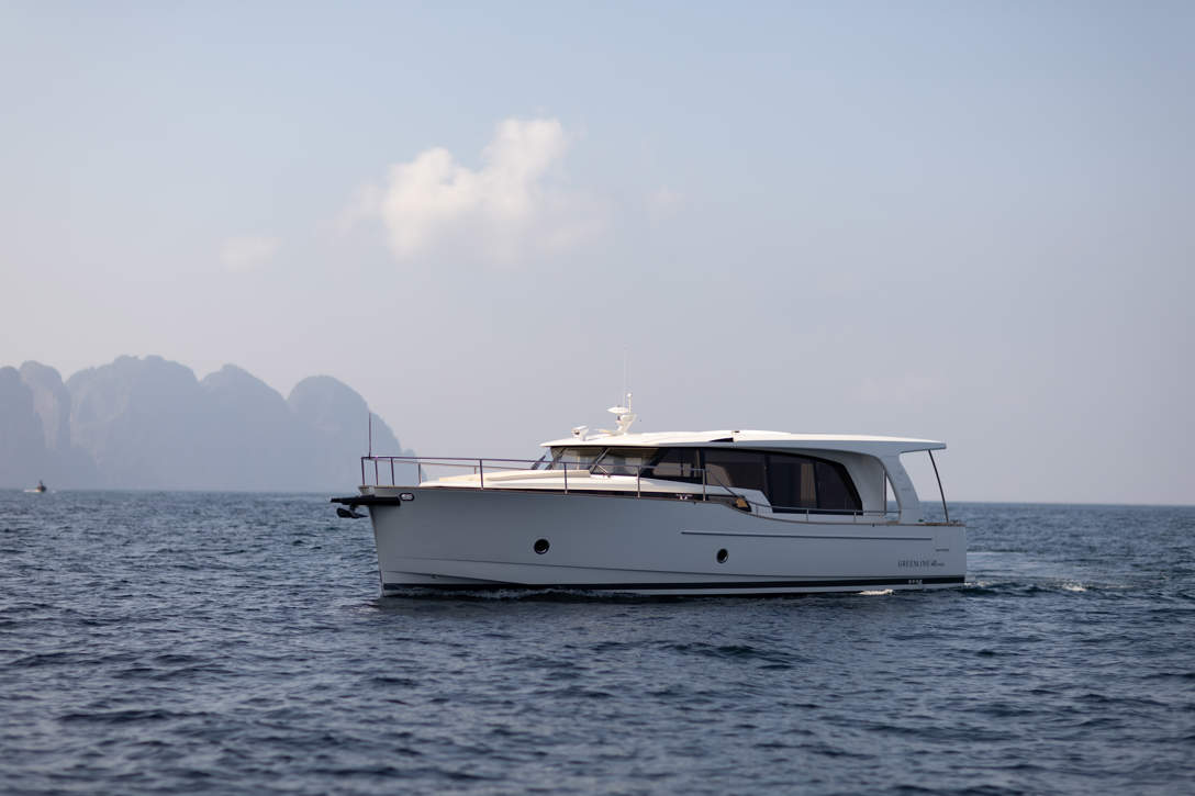 Greenline 40 Side 05