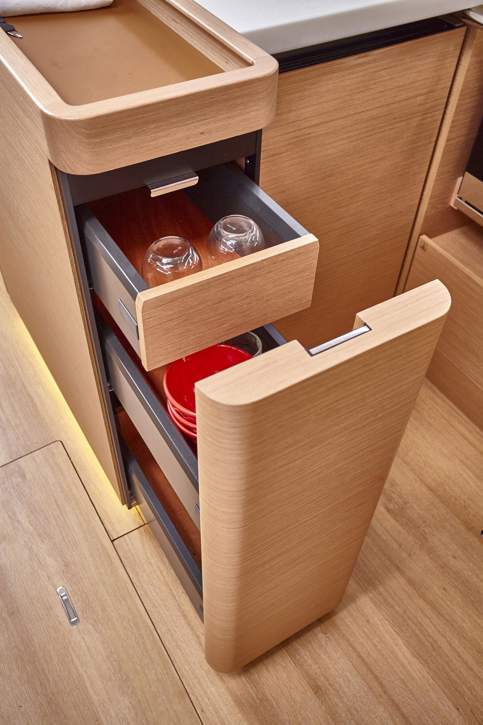 Jeanneau Sun Odyssey 440 Interior - 31.JPG