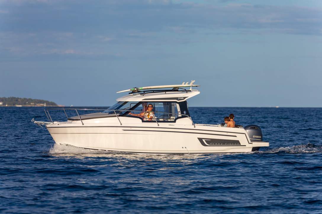 Jeanneau Merry Fisher 795 Serie 2 HB Exterior - 47.JPG