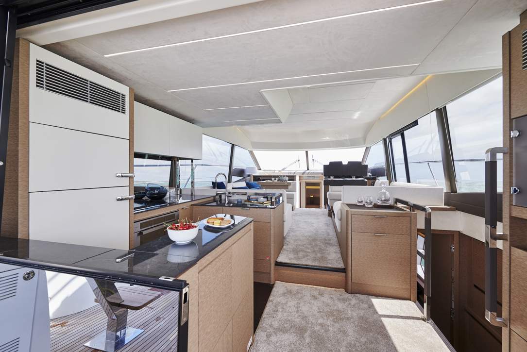 Prestige 590 Flybridge Interior - 44.JPG
