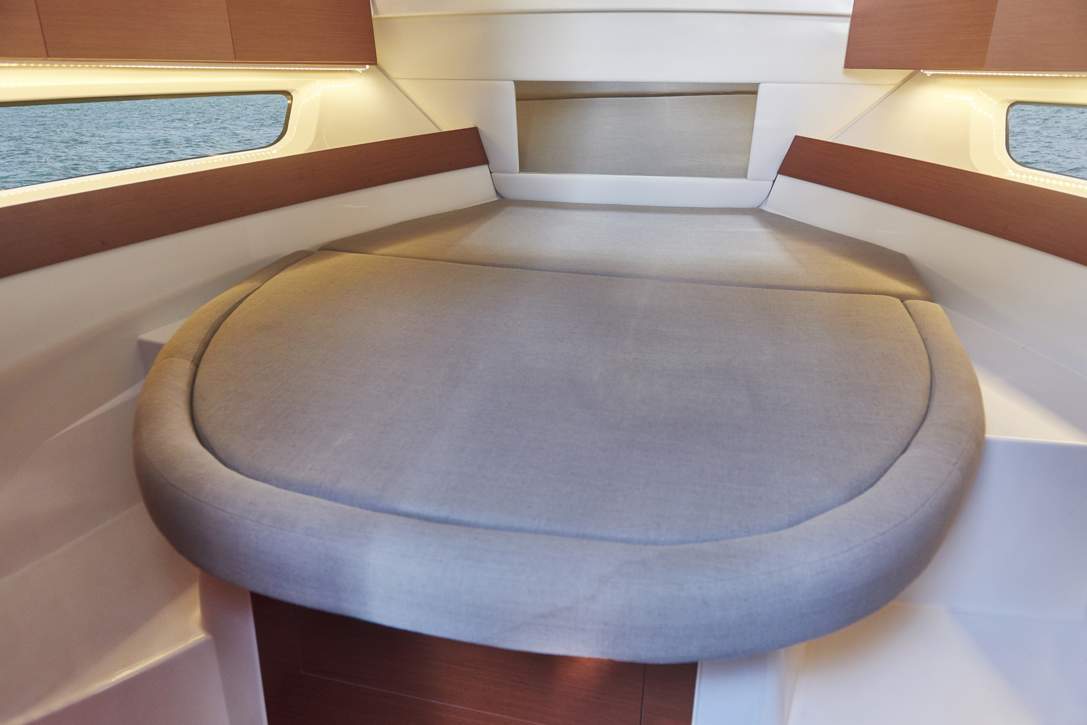 Jeanneau Merry Fisher 895 HB Interior - 21.JPG