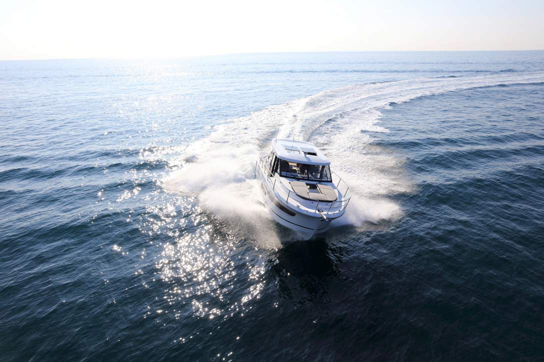 Jeanneau Merry Fisher 1095 HB Exterior - 10.JPG