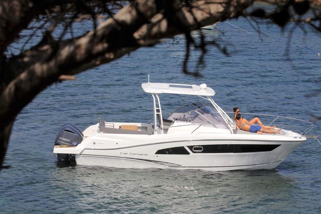 Jeanneau Cap Camarat 9.0 WA Exterior - 23.JPG