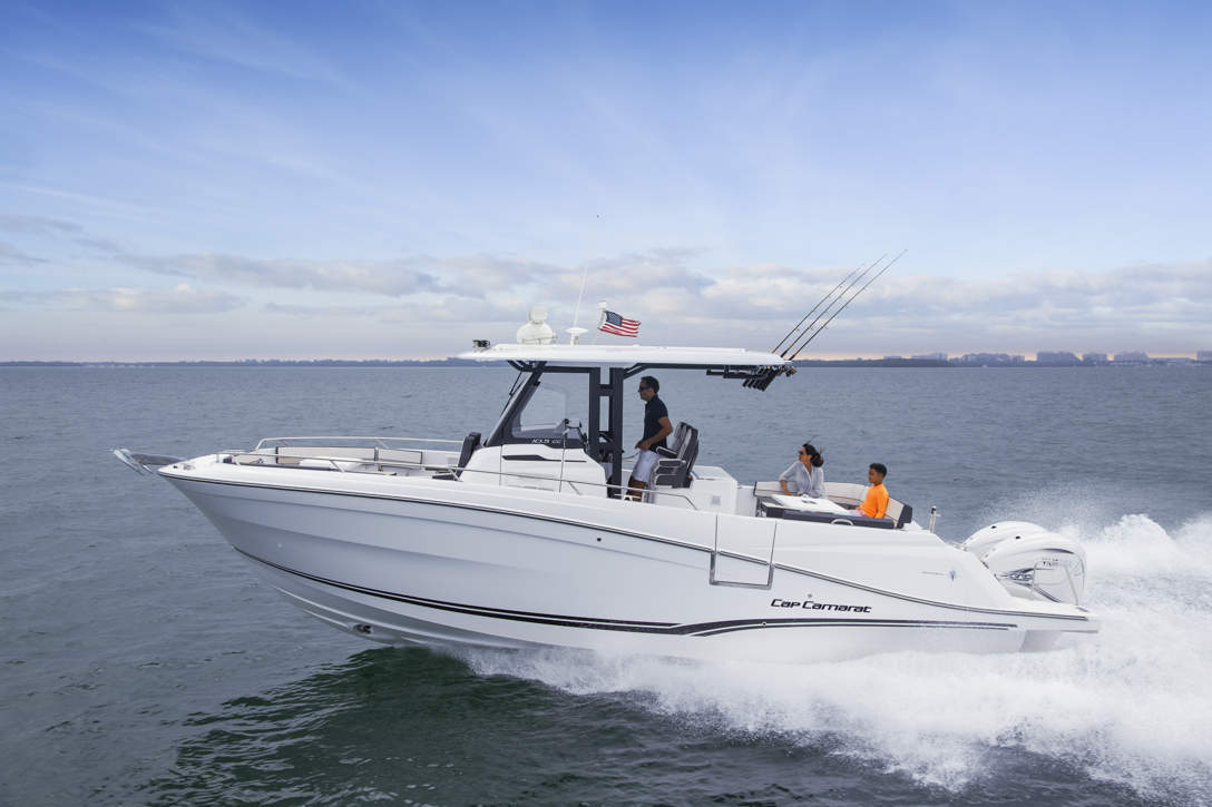 CAP CAMARAT 10.5CC IMAGE EXTERIOR RUNNING