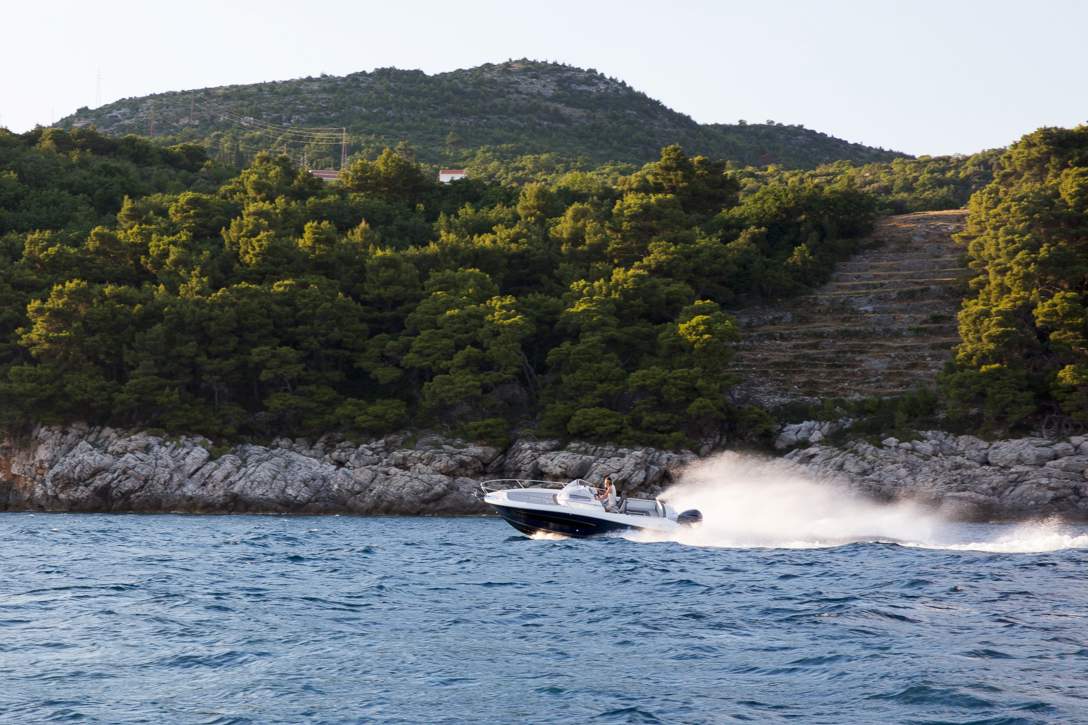 Jeanneau Cap Camarat 7.5 WA Serie 2 Exterior - 8.JPG