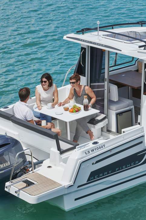 Jeanneau Merry Fisher 795 Serie 2 HB Exterior - 18.JPG