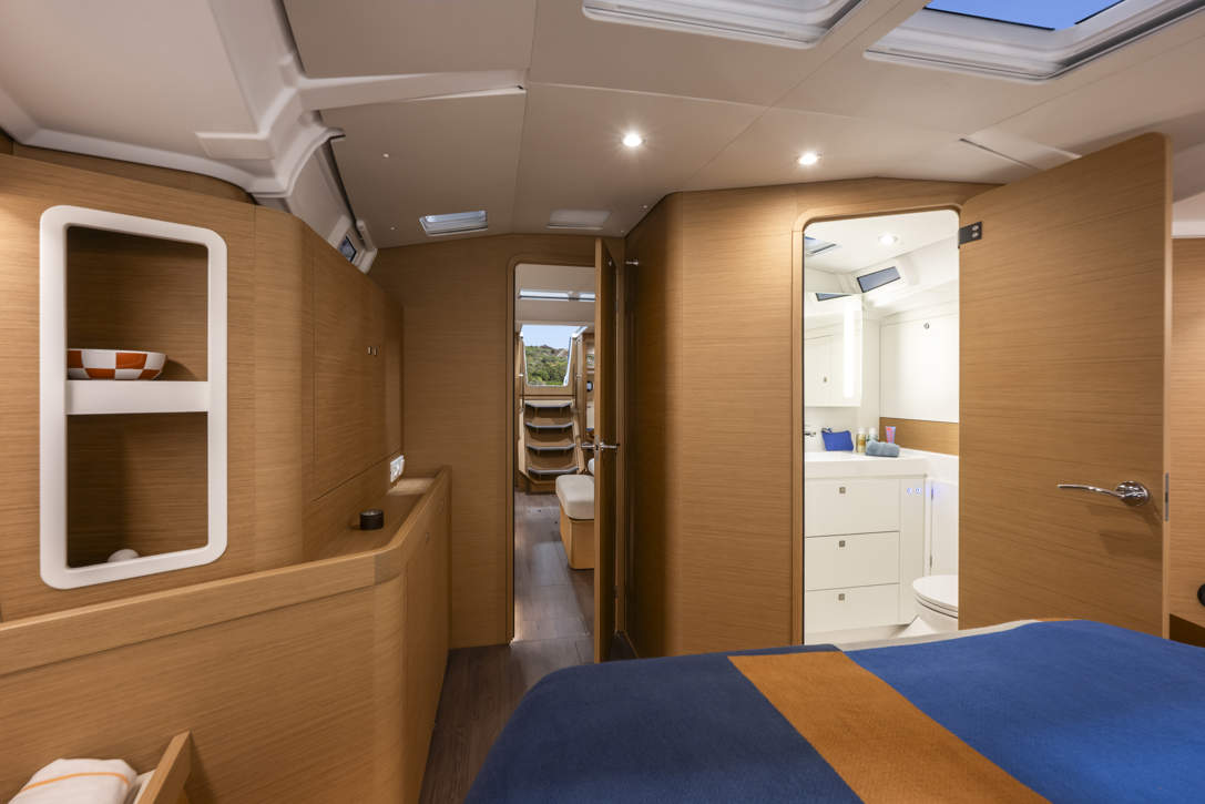 SUN ODYSSEY 455 INTERIOR (5)