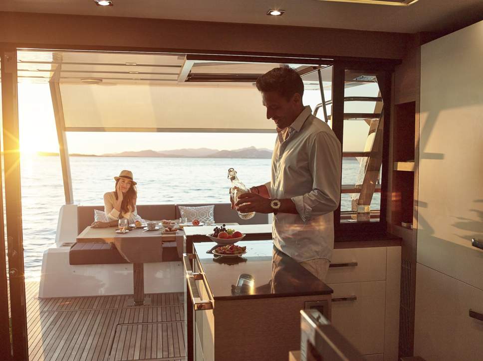 Prestige 630 Flybridge Exterior - 25.JPG