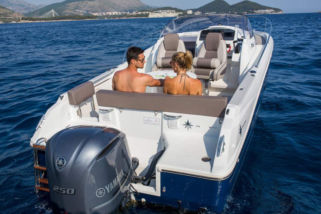 Jeanneau Cap Camarat 7.5 WA Serie 2 Exterior - 22.JPG