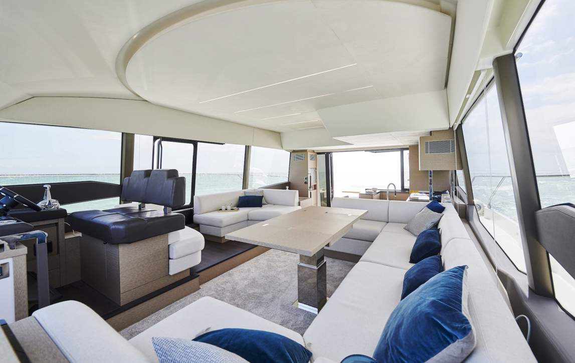 Prestige 590 Flybridge Interior - 50.JPG