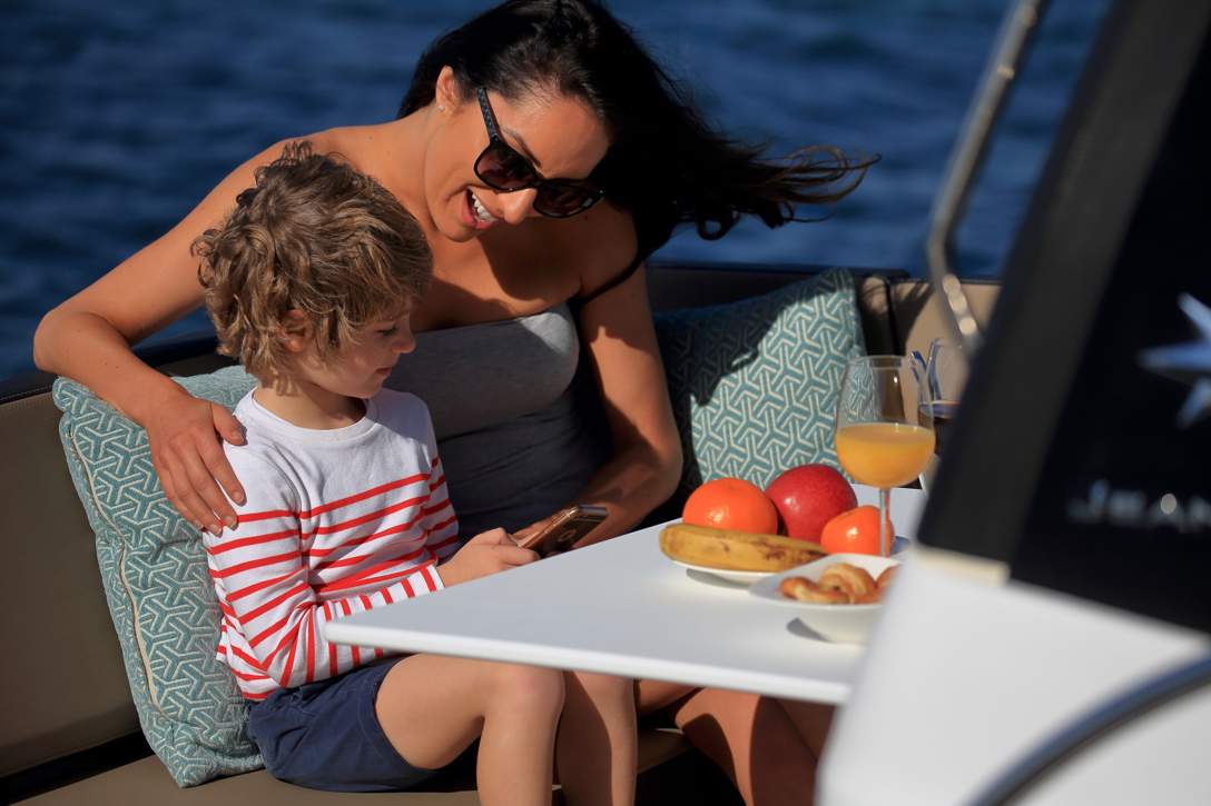 Jeanneau Merry Fisher 895 HB Exterior - 32.JPG