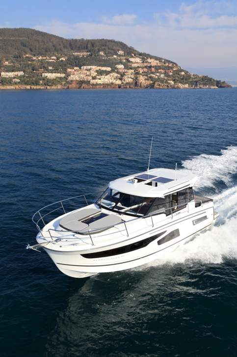 Jeanneau Merry Fisher 1095 HB Exterior - 15.JPG