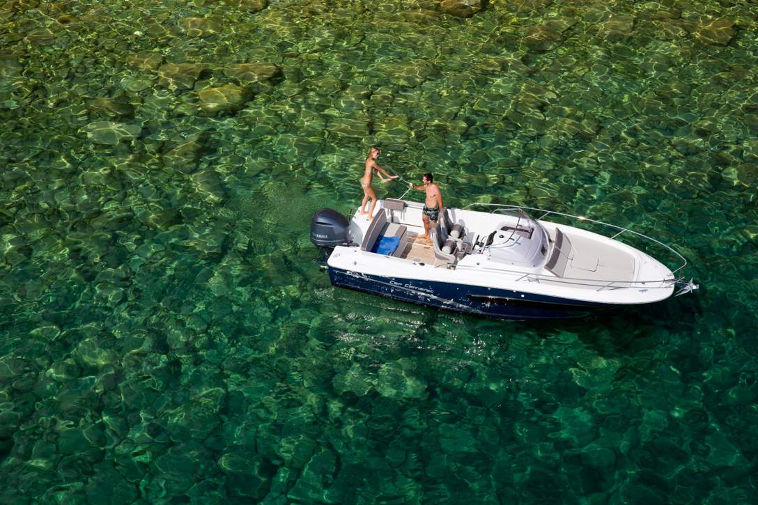 Jeanneau Cap Camarat 7.5 WA Serie 2 Exterior - 14.JPG