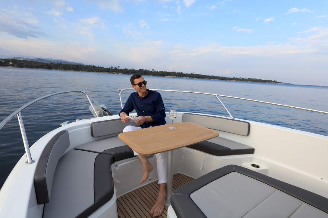 Jeanneau Cap Camarat 9.0 CC Exterior - 24.JPG