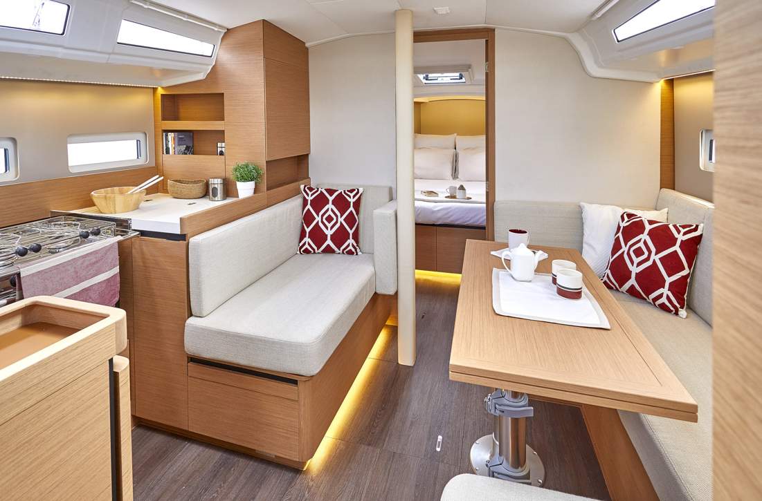 Jeanneau Sun Odyssey 410 Interior - 14.JPG