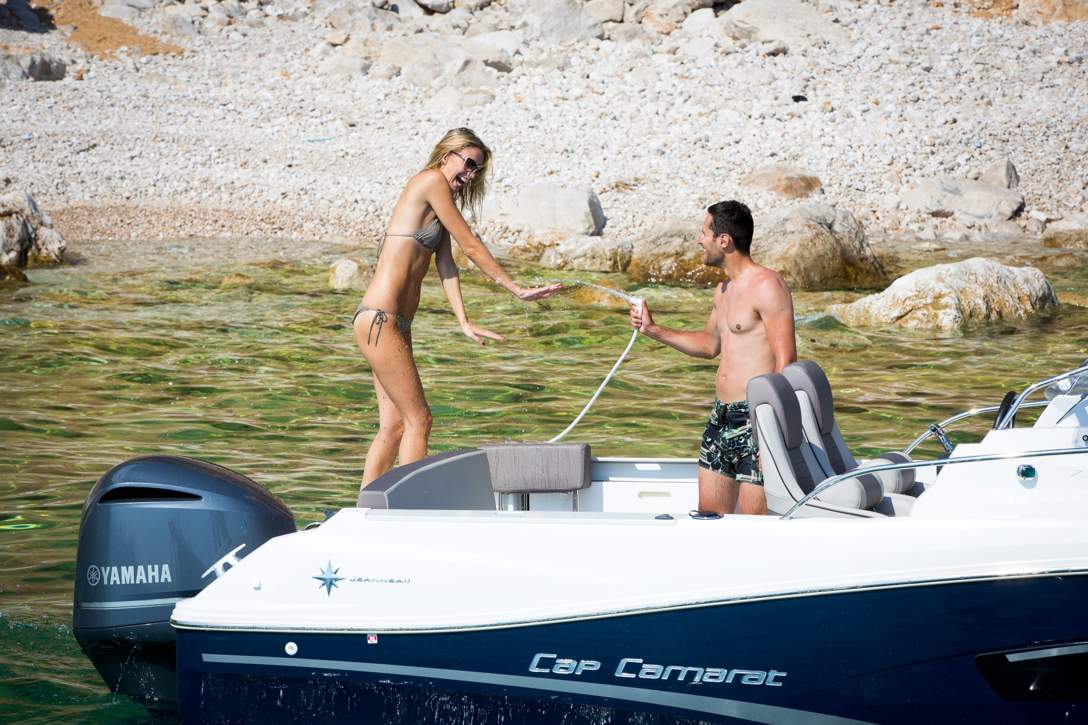 Jeanneau Cap Camarat 7.5 WA Serie 2 Exterior - 15.JPG