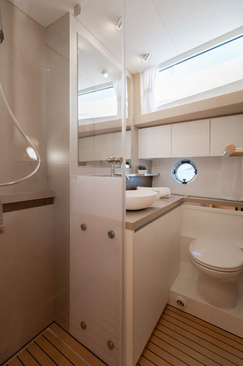 GL45COUPE Hybrid In Highres 7