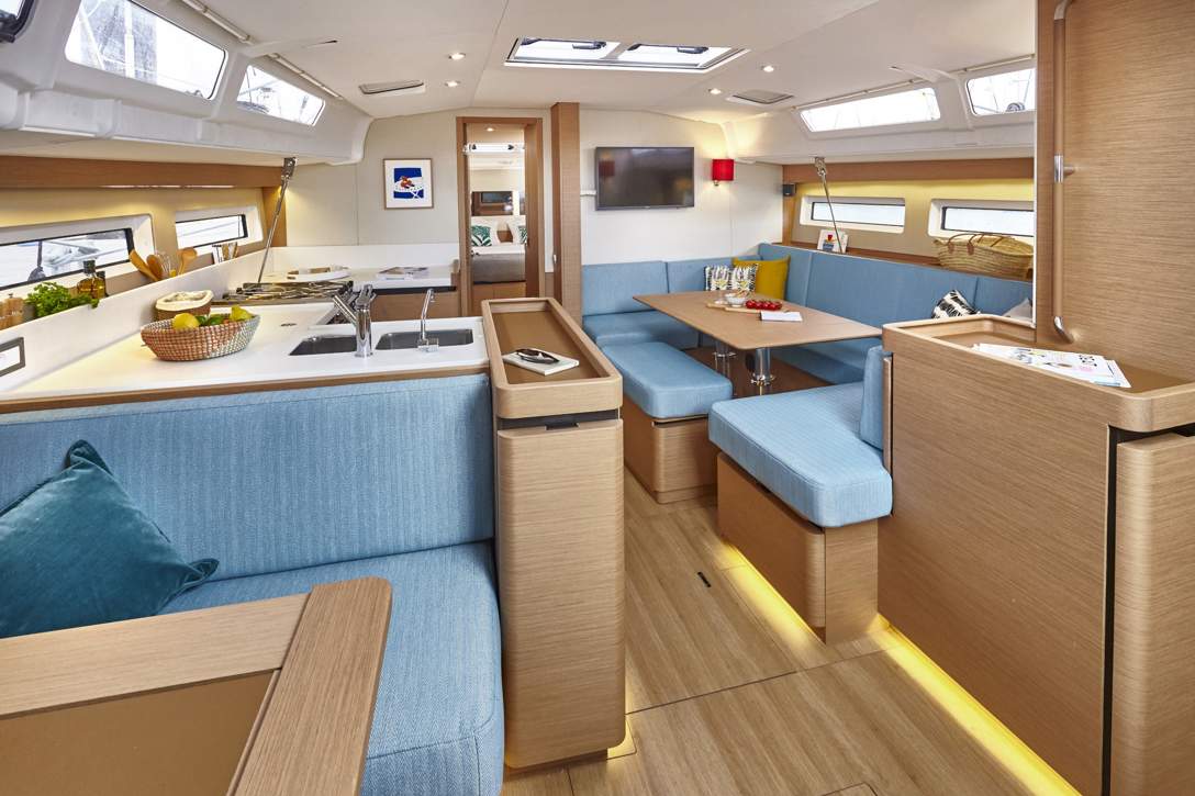 Jeanneau Sun Odyssey 490 Interior - 5.JPG
