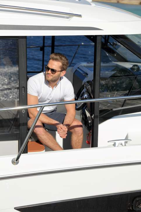 Jeanneau Merry Fisher 895 HB Exterior - 48.JPG