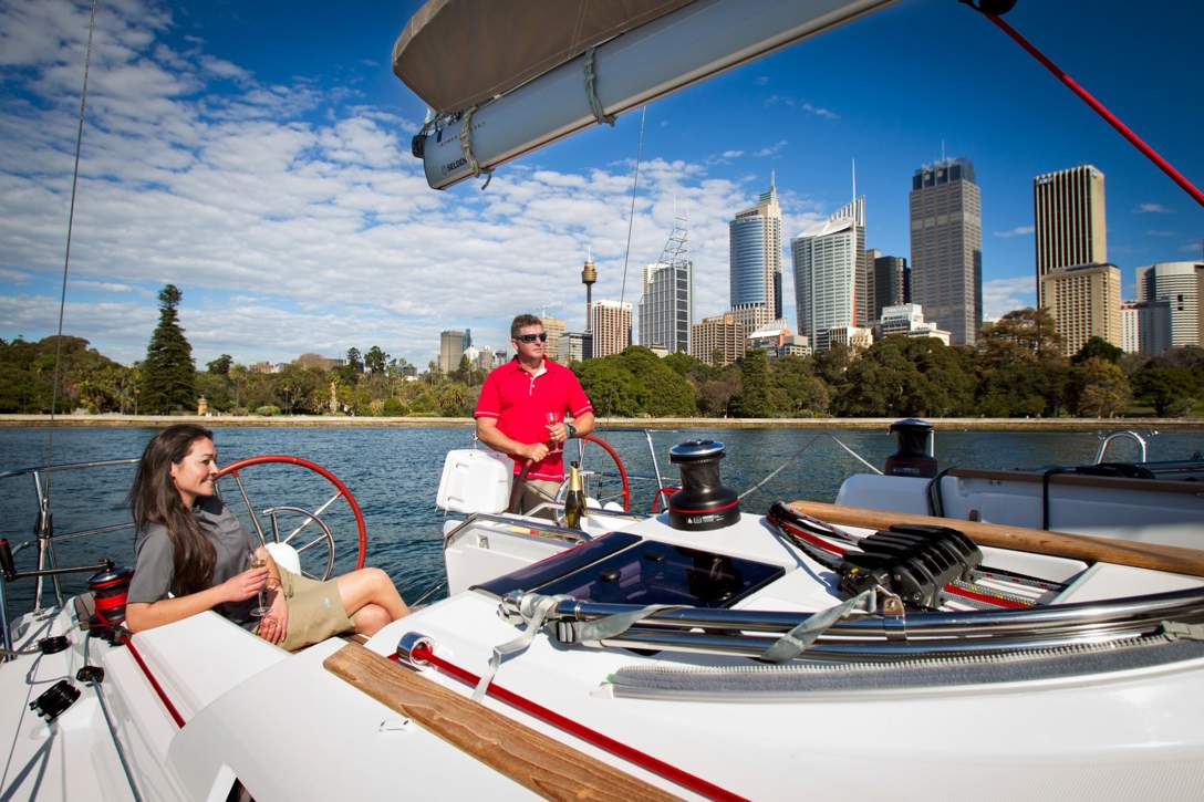 Jeanneau Sun Odyssey 389 Exterior - 22.jpg