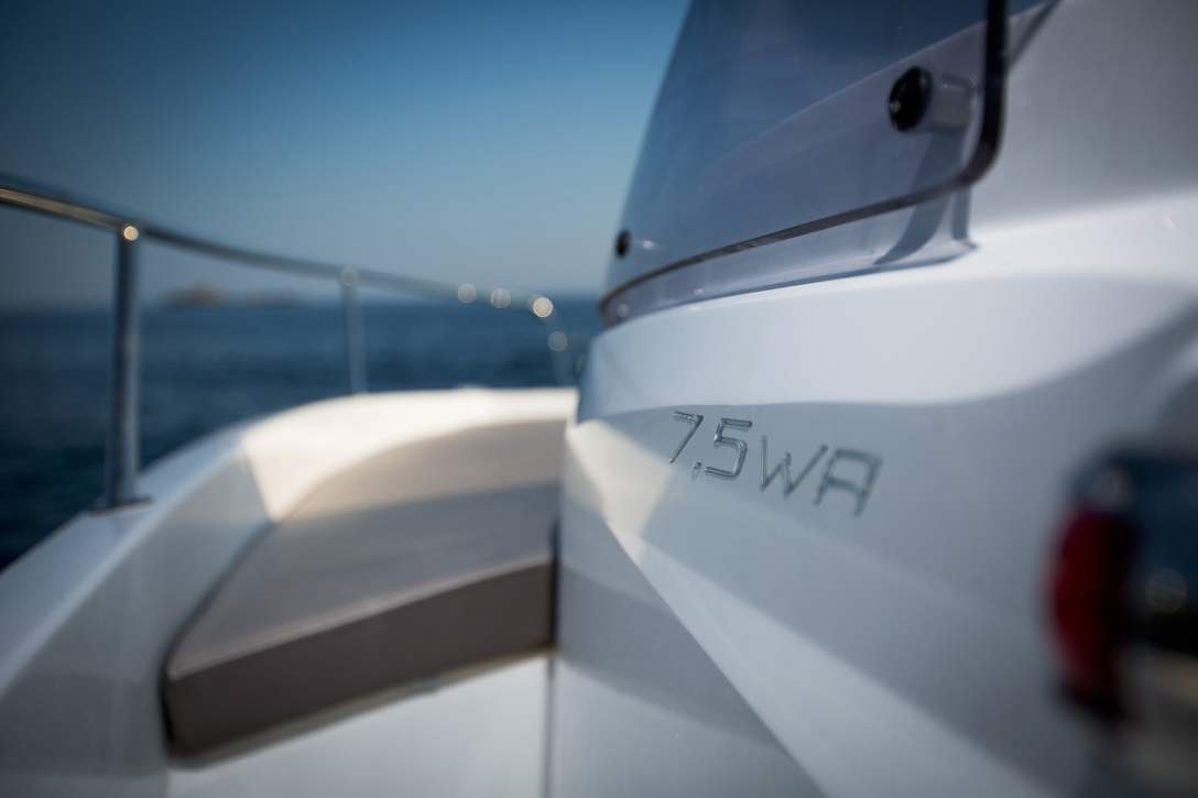 Jeanneau Cap Camarat 7.5 WA Serie 2 Exterior - 44.JPG