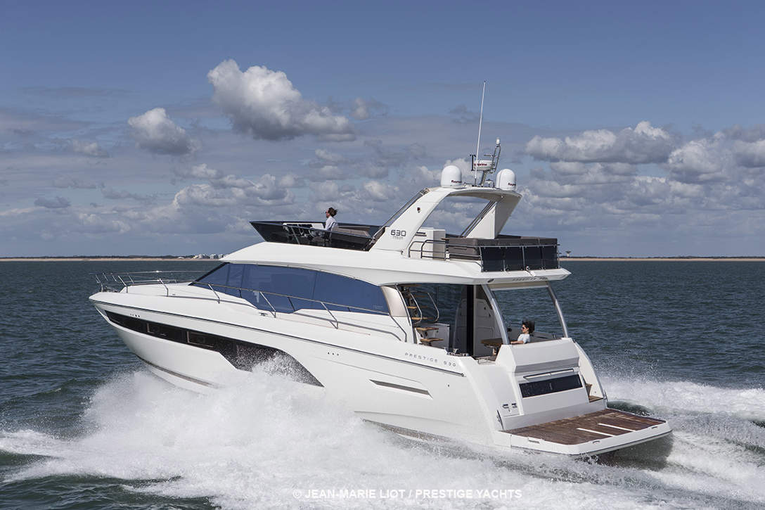 Prestige 630 Flybridge Exterior - 1.jpg