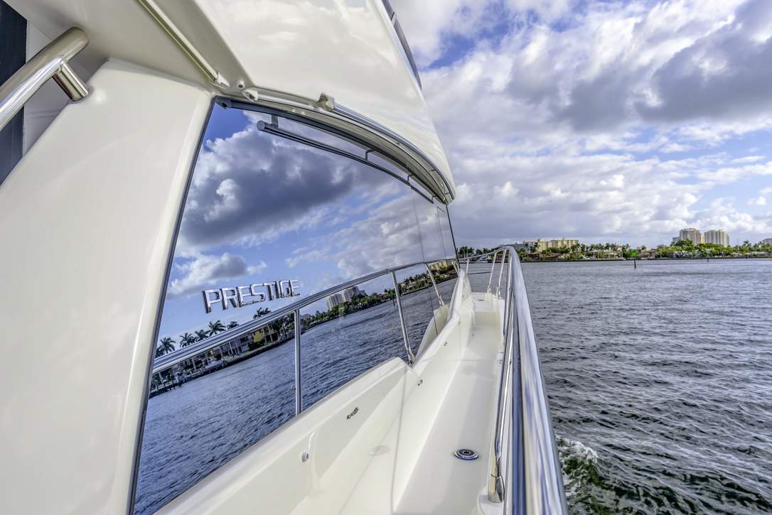 Prestige 460 Flybridge Interior - 26.JPG